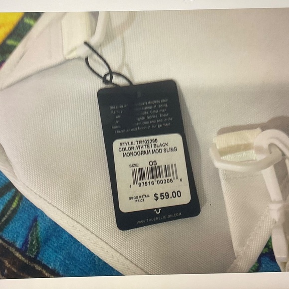 Style : TR102295 Monogram Mod Sling . - Picture 4 of 6